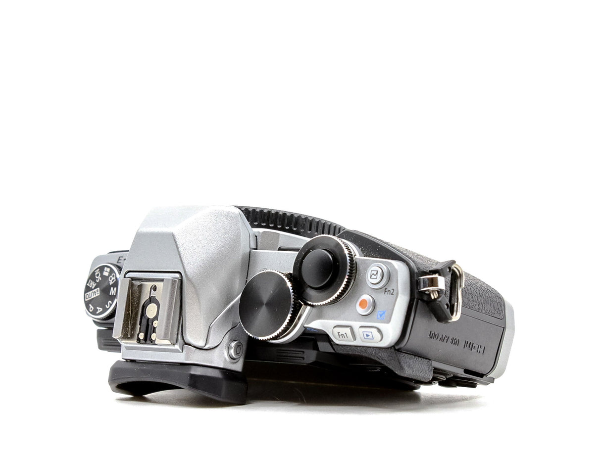 Olympus OM-D E-M10 - segunda mano - excelente estado - detalle 3 de 4 - SKU 3743249 - Camera Market