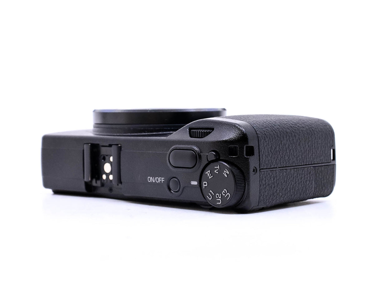 Ricoh GR IIIx - segunda mano - excelente estado - detalle 3 de 4 - SKU 3796786 - Camera Market