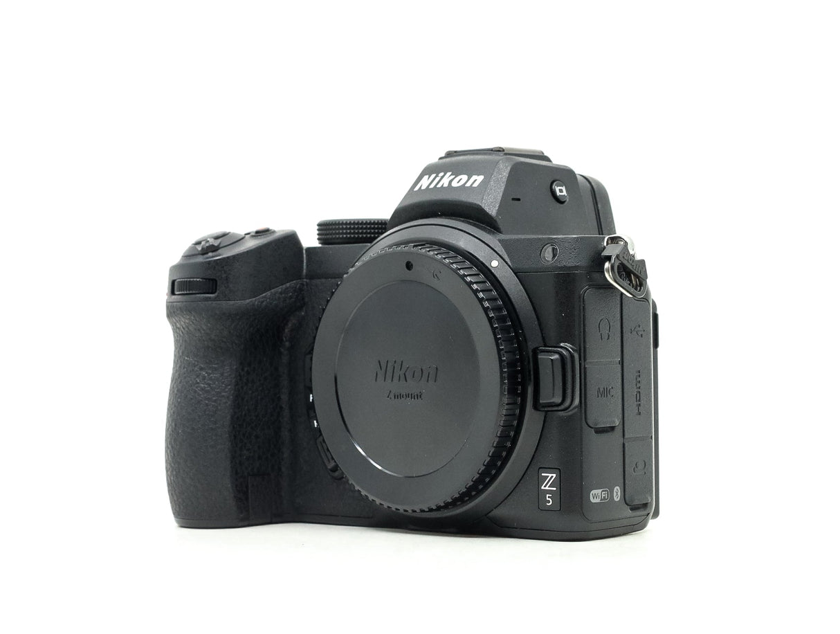 Nikon Z5 - segunda mano - excelente estado - foto principal - SKU 3798292 - Camera Market