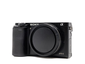 Sony Alpha A6000 - segunda mano - excelente estado - foto principal - SKU 3792156 - Camera Market