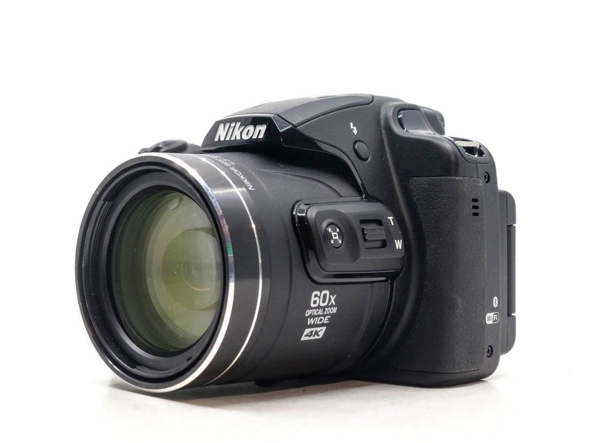 Nikon Coolpix B700 · hoofdafbeelding