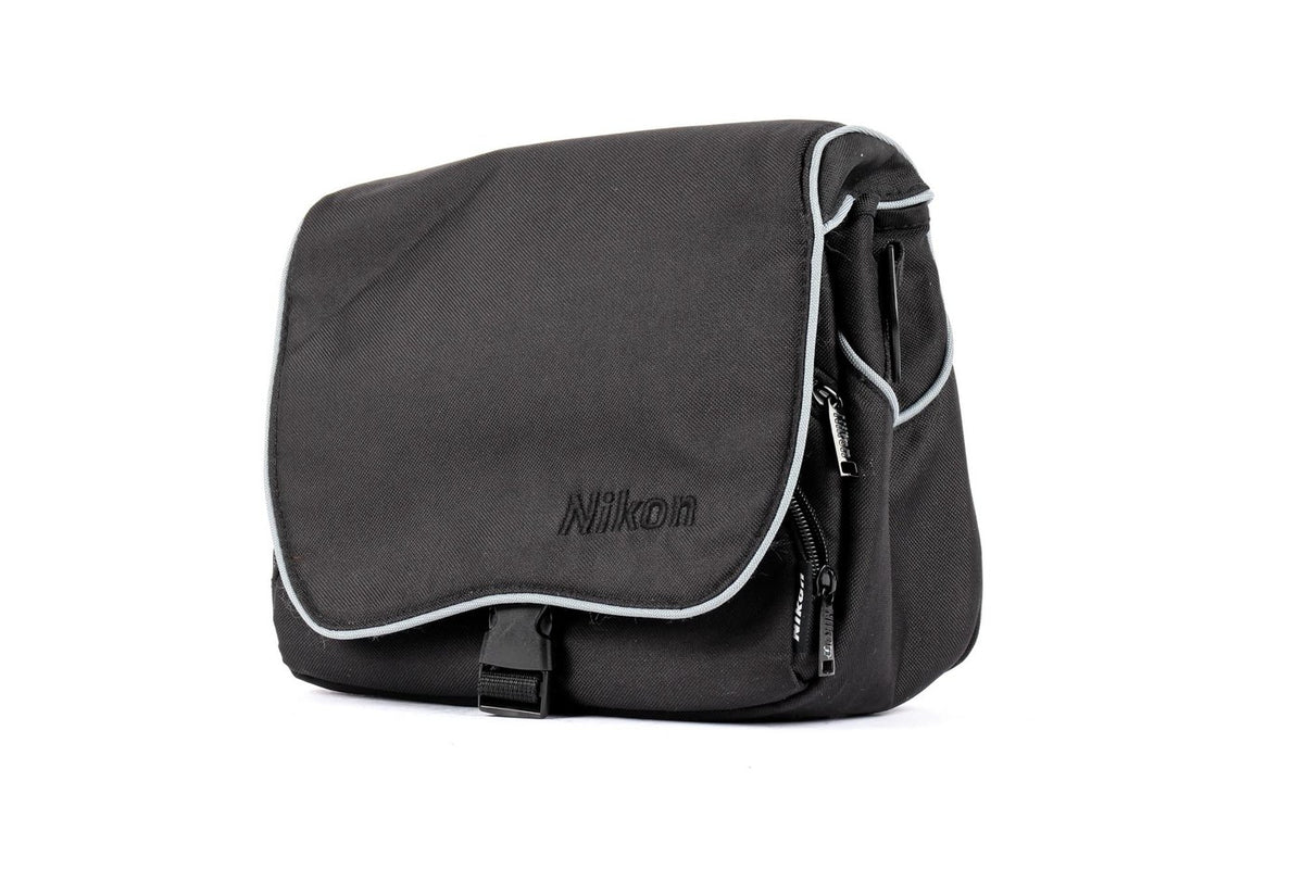 Nikon CF-EU04 Camera Bag · hoofdafbeelding