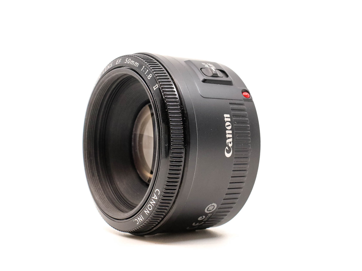 Canon EF 50mm f/1.8 II