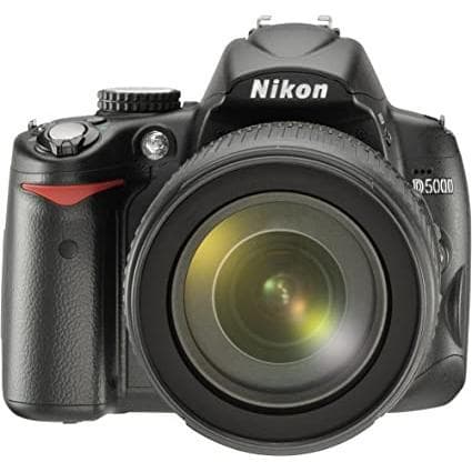 SLR D5000 - Zwart + Nikon AF-S DX Zoom Nikkor 18-70mm f/3.5-4.5G IF-ED f/3.5-4.5G · hoofdafbeelding