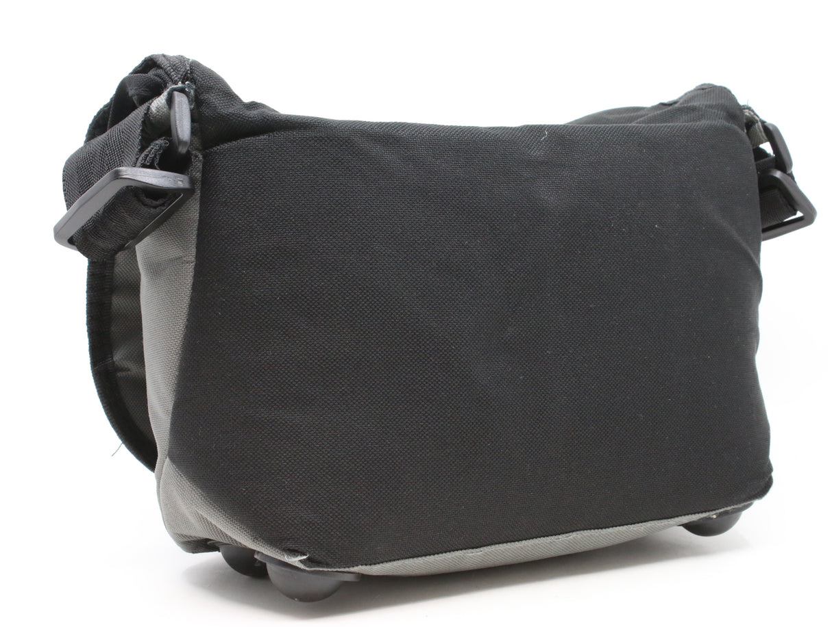 Nikon CF-EU05 DSLR Camera Bag