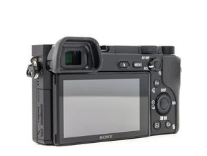 Sony Alpha A6300 - segunda mano - excelente estado - detalle 4 de 4 - SKU 3810057 - Camera Market