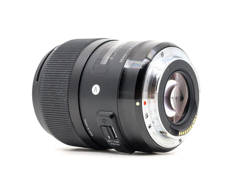 Sigma 35mm f/1.4 DG HSM ART - Canon EF Fit - segunda mano - excelente estado - detalle 3 de 3 - SKU 3697855 - Camera Market