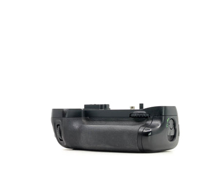 Nikon MB-D15 Battery Grip - segunda mano - excelente estado - foto principal - SKU 3787789 - Camera Market