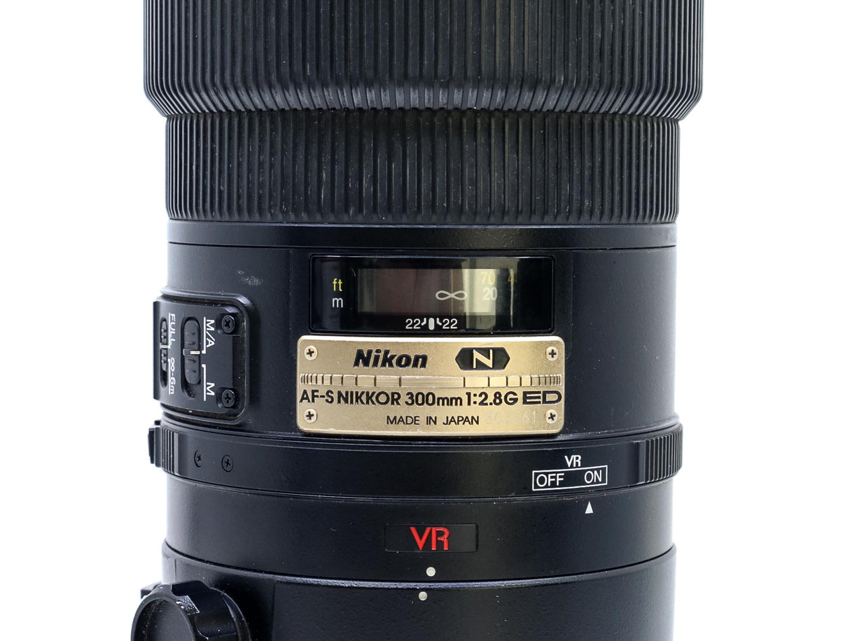 Nikon AF-S Nikkor 300mm f/2.8G IF-ED VR