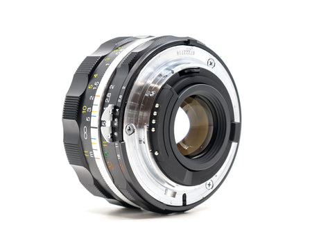 Voigtlander Ultron 40mm f/2 SL IIs - Nikon Mount