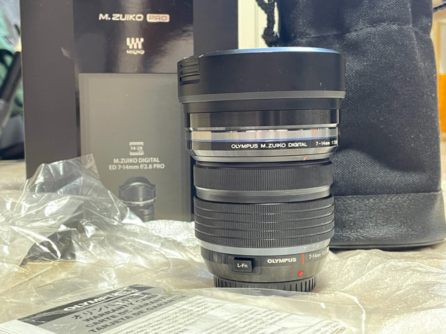 OlympusObjetivo Olympus M.Zuiko 7-14mm f/2.8 PROa59cfad4-297f-4621-ba6b-467c75c7991f