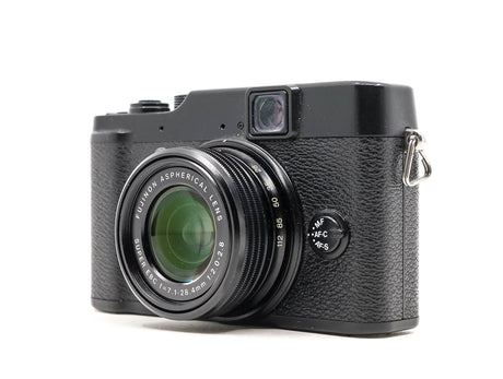 Fujifilm X10 - segunda mano - excelente estado - foto principal - SKU 3712459 - Camera Market