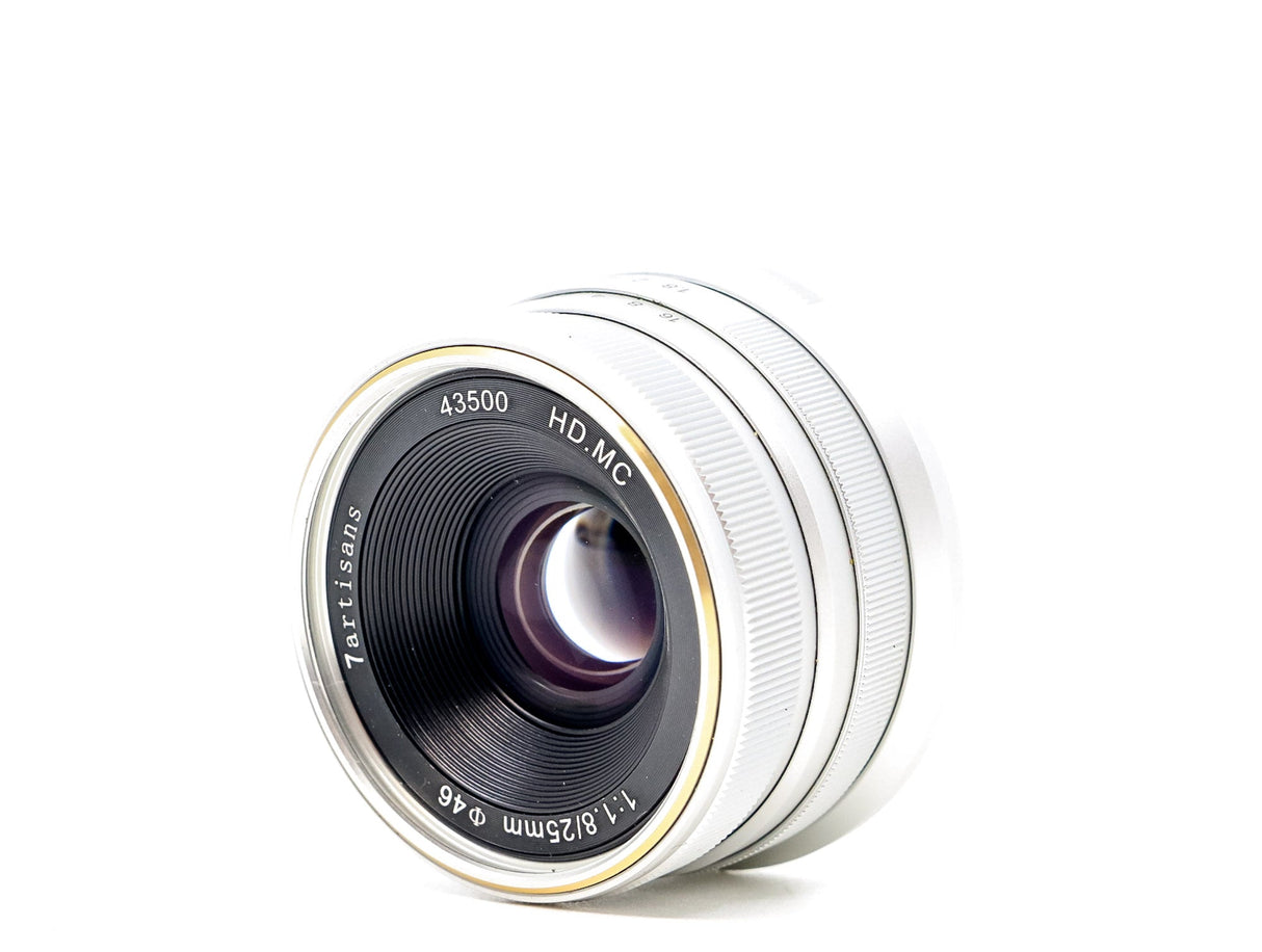 7Artisans 25mm f/1.8 - Micro Four Thirds Fit - segunda mano - excelente estado - detalle 2 de 3 - SKU 3794086 - Camera Market