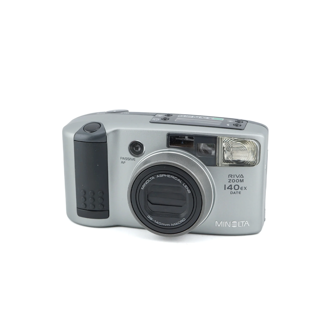 Minolta Riva Zoom 140EX Date - Compacte 35mm Analoge Camera · hoofdafbeelding