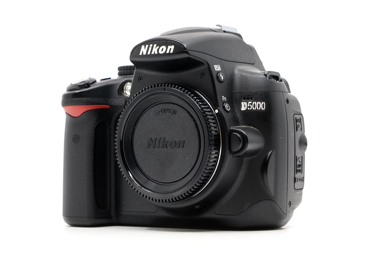 Nikon D5000