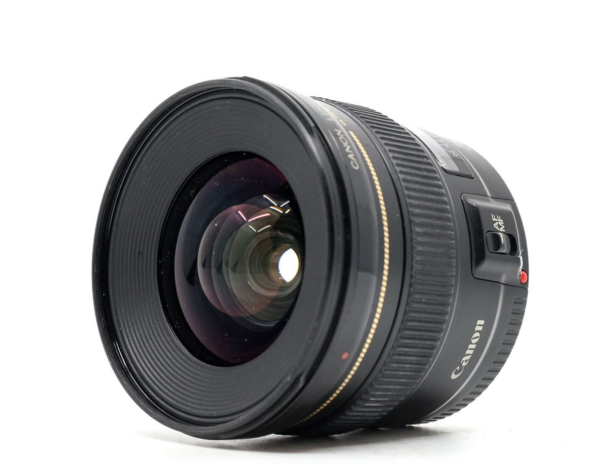 Canon EF 20mm f/2.8 USM - segunda mano - excelente estado - detalle 2 de 3 - SKU 3793977 - Camera Market