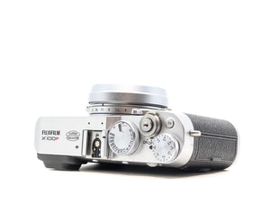 Fujifilm X100F - segunda mano - excelente estado - detalle 4 de 5 - SKU 3705332 - Camera Market