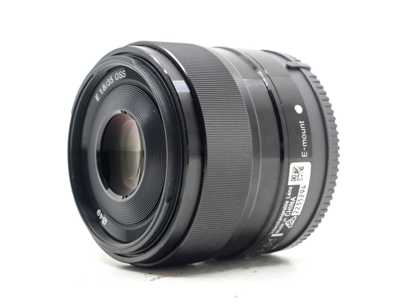 Sony E 35mm f/1.8 OSS · main image