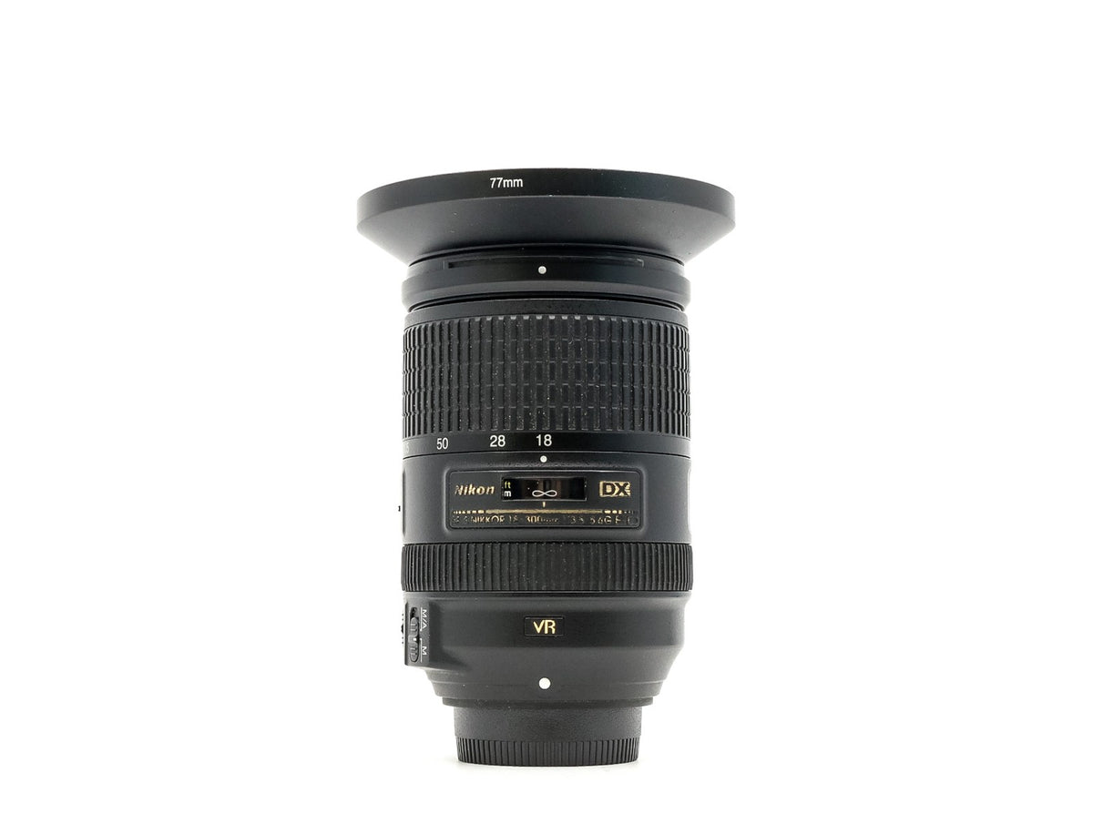 Nikon AF-S DX Nikkor 18-300mm f/3.5-5.6G ED VR · hoofdafbeelding