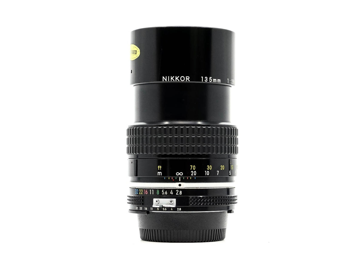 Nikon Ai Nikkor 135mm f/2.8 · hoofdafbeelding