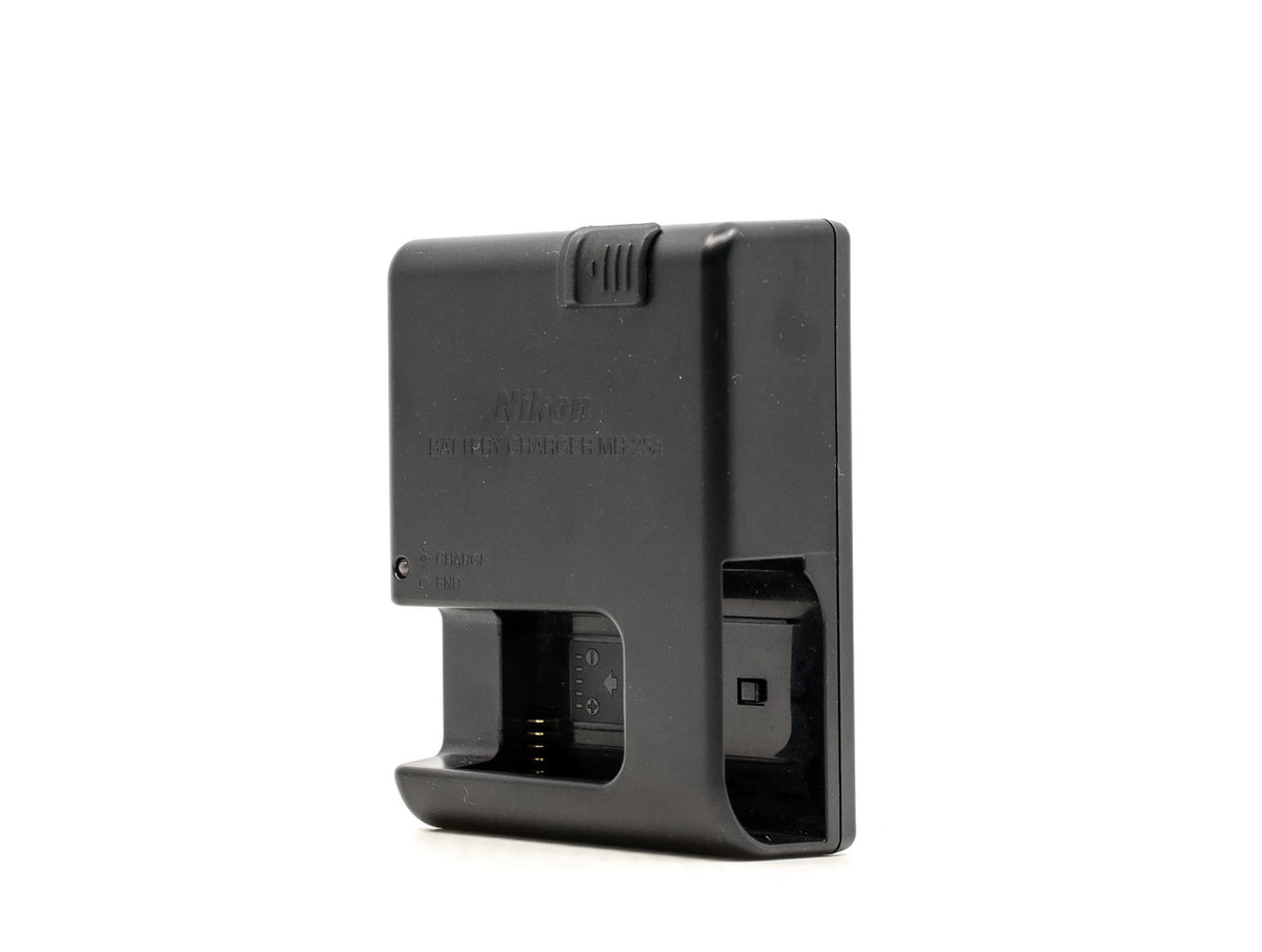 Nikon MH-26A Battery Charger · hoofdafbeelding