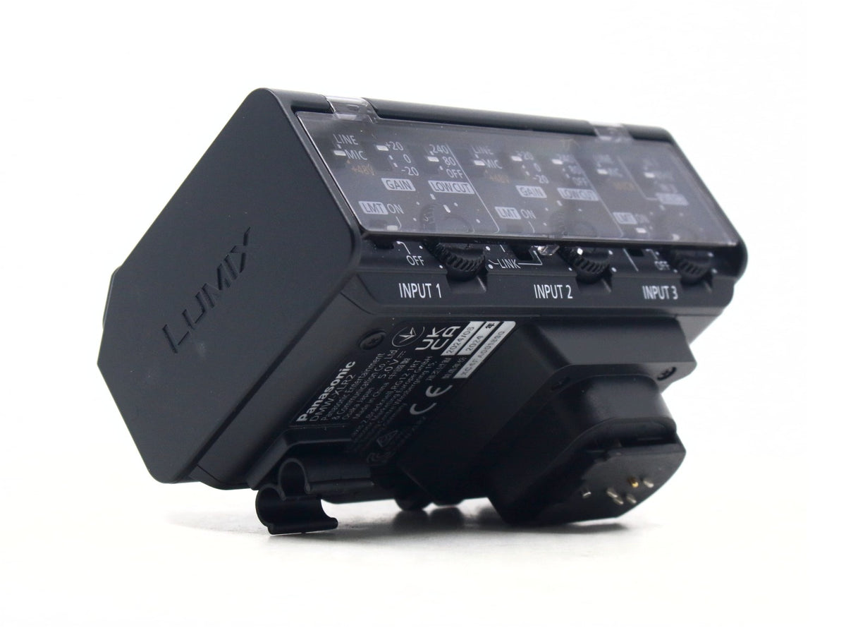 Panasonic DMW-XLR2 XLR Microphone Adapter · hoofdafbeelding