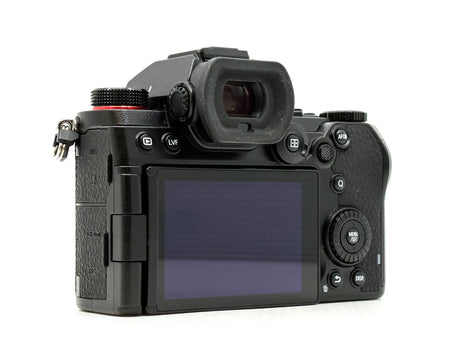 Panasonic Lumix DC-S5