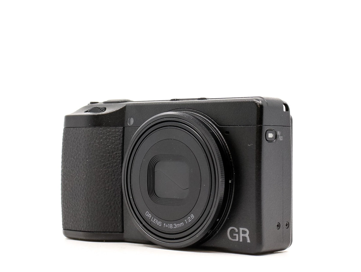 Ricoh GR IV HDF · hoofdafbeelding