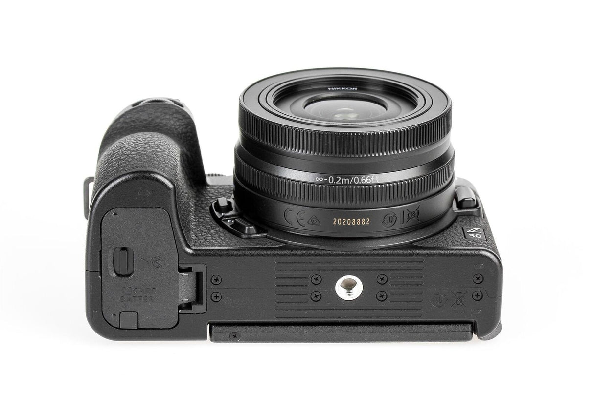 Nikon Z30 con NIKKOR Z DX 16-50/3,5-6,3 VR