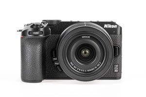 Nikon Z30 con NIKKOR Z DX 16-50/3,5-6,3 VR