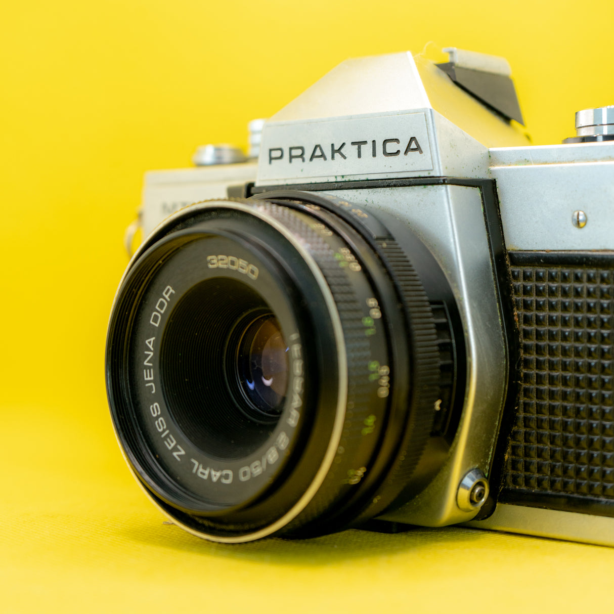 Praktica MTL3/5B (L2) + 50mm Xenar F2.8 - 35mm SLR Film Camera