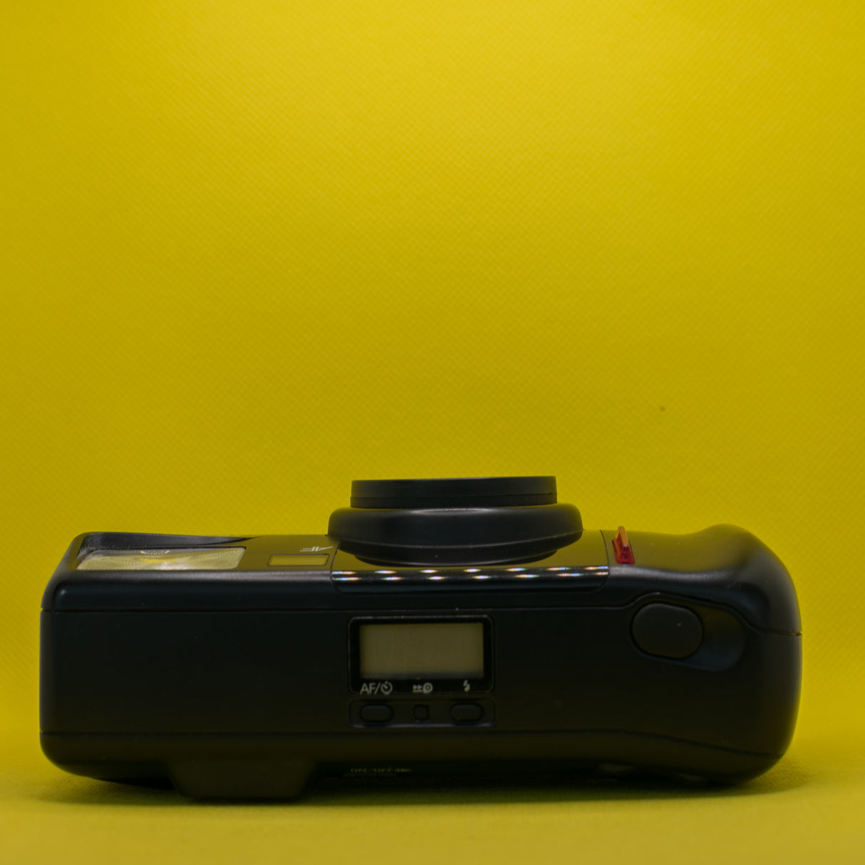 Nikon TW Zoom 35-70 - 35mm Film Camera