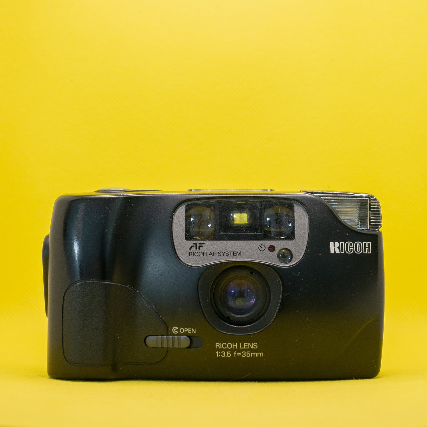 Ricoh FF-9S - Vintage 35mm Compact Analoge Camera · hoofdafbeelding
