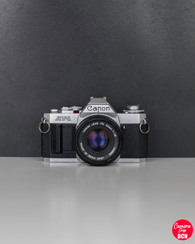 Canon AV-1 + 50mm FD 1.8 - Vintage 35mm Analoge Spiegelreflexcamera (SLR)
